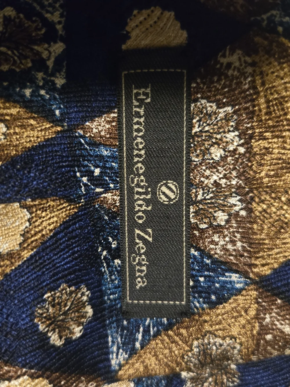 Ermenegildo Zegna Navy and Gold Geometric Silk Tie